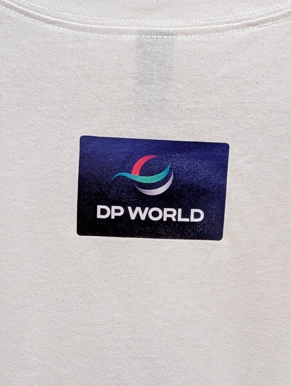Three EUC Vancouver Canucks x DP World Logistics XL Orca Logo Tee Shirts - Picture 5 of 5